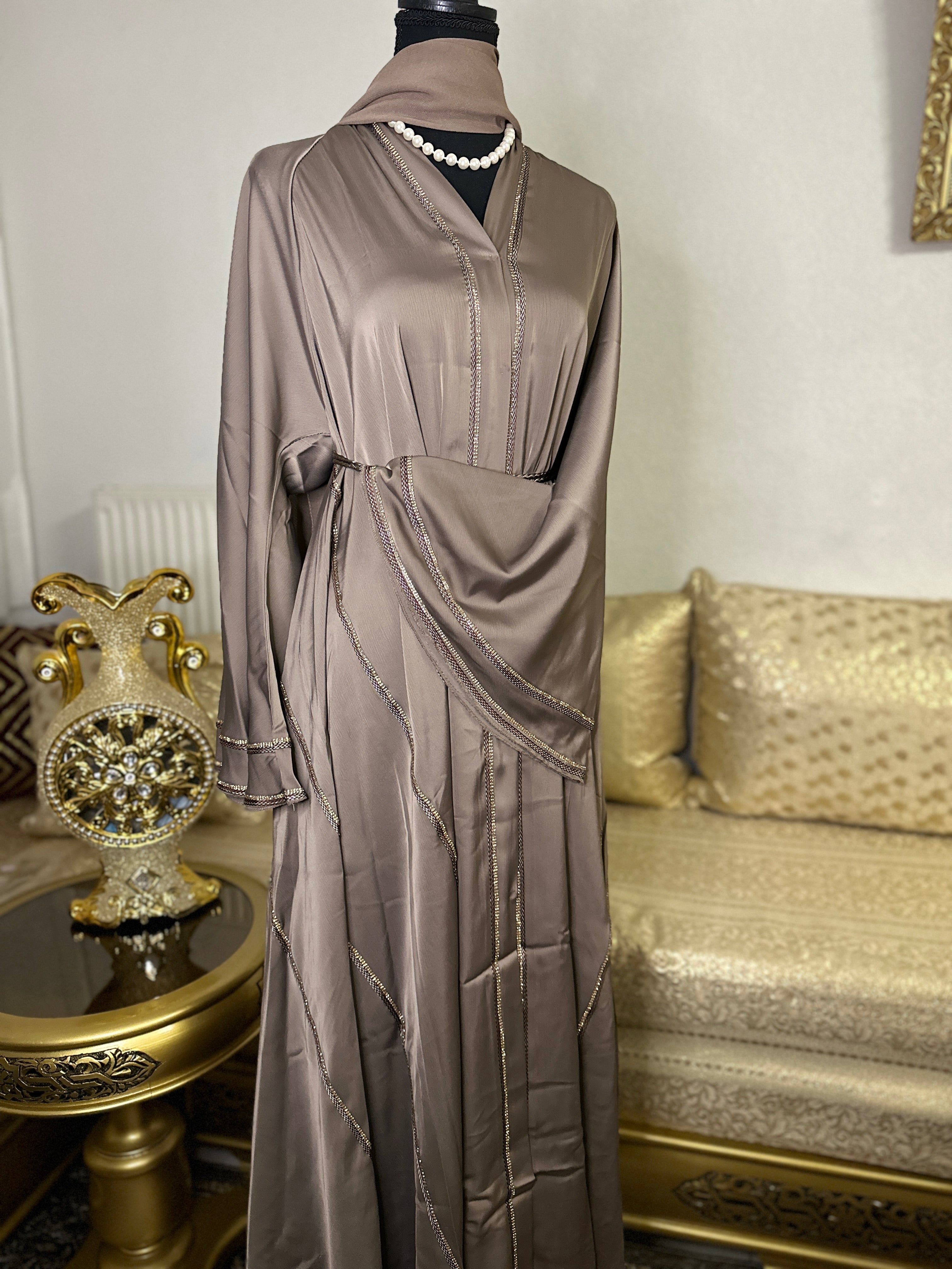 Abayas taupe