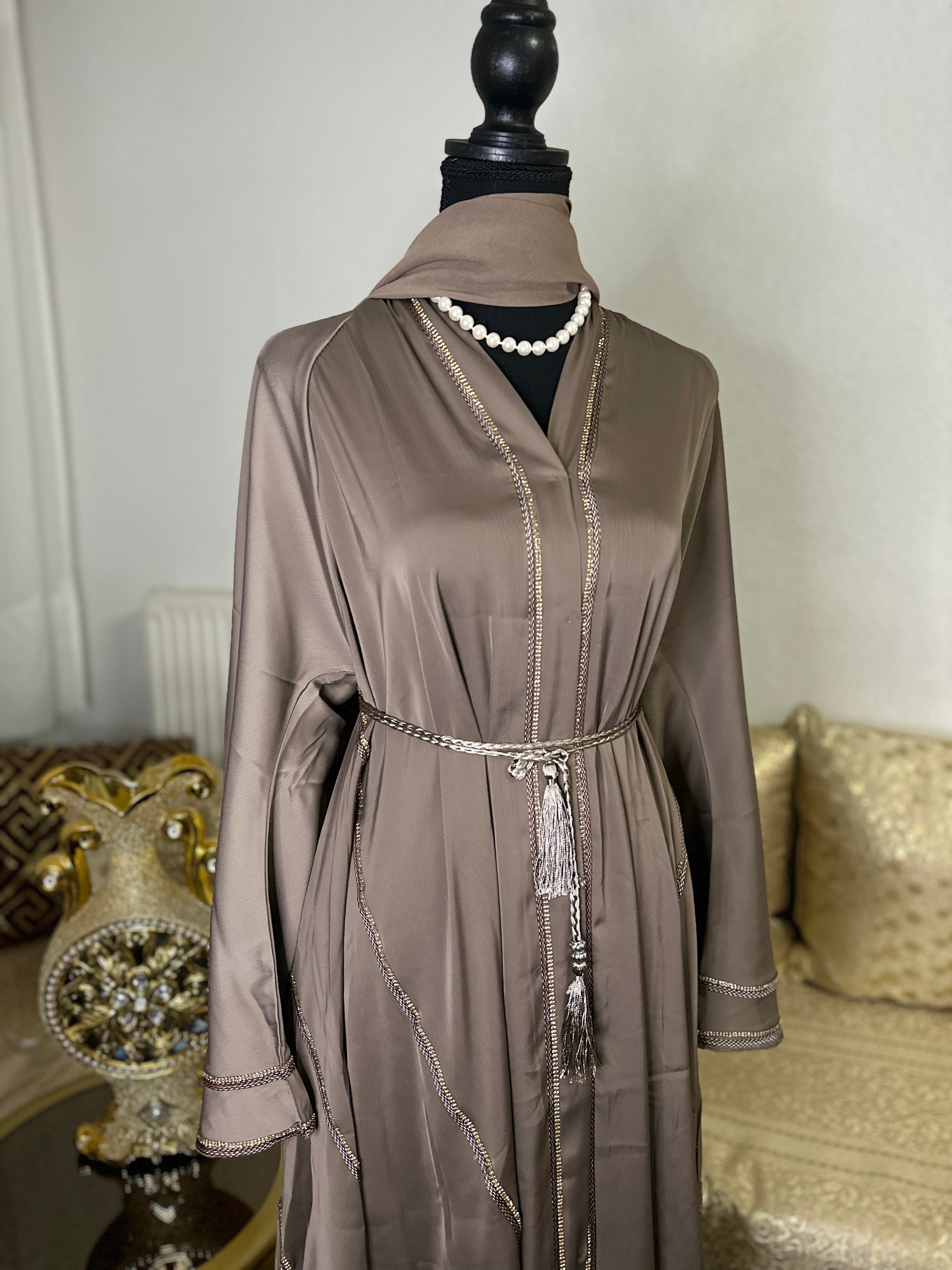 Abayas taupe